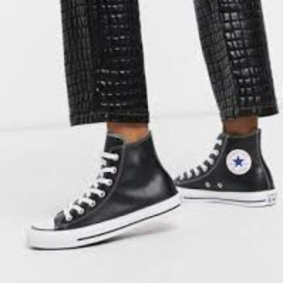 Converse Women Leather Boots Size 6 - Picture 1 of 10